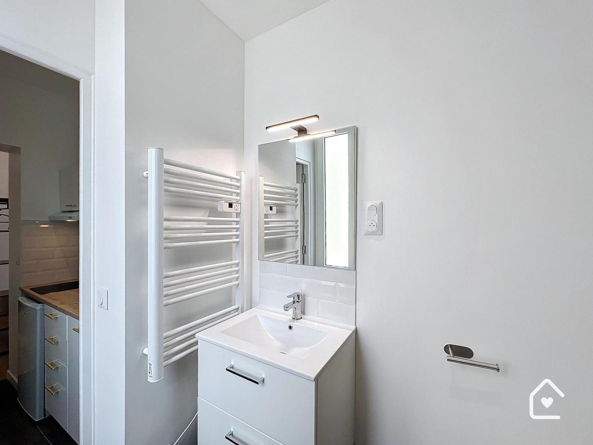 Studios - 1 Min Gare Chatellerault - Entree Autonome - Exterior foto