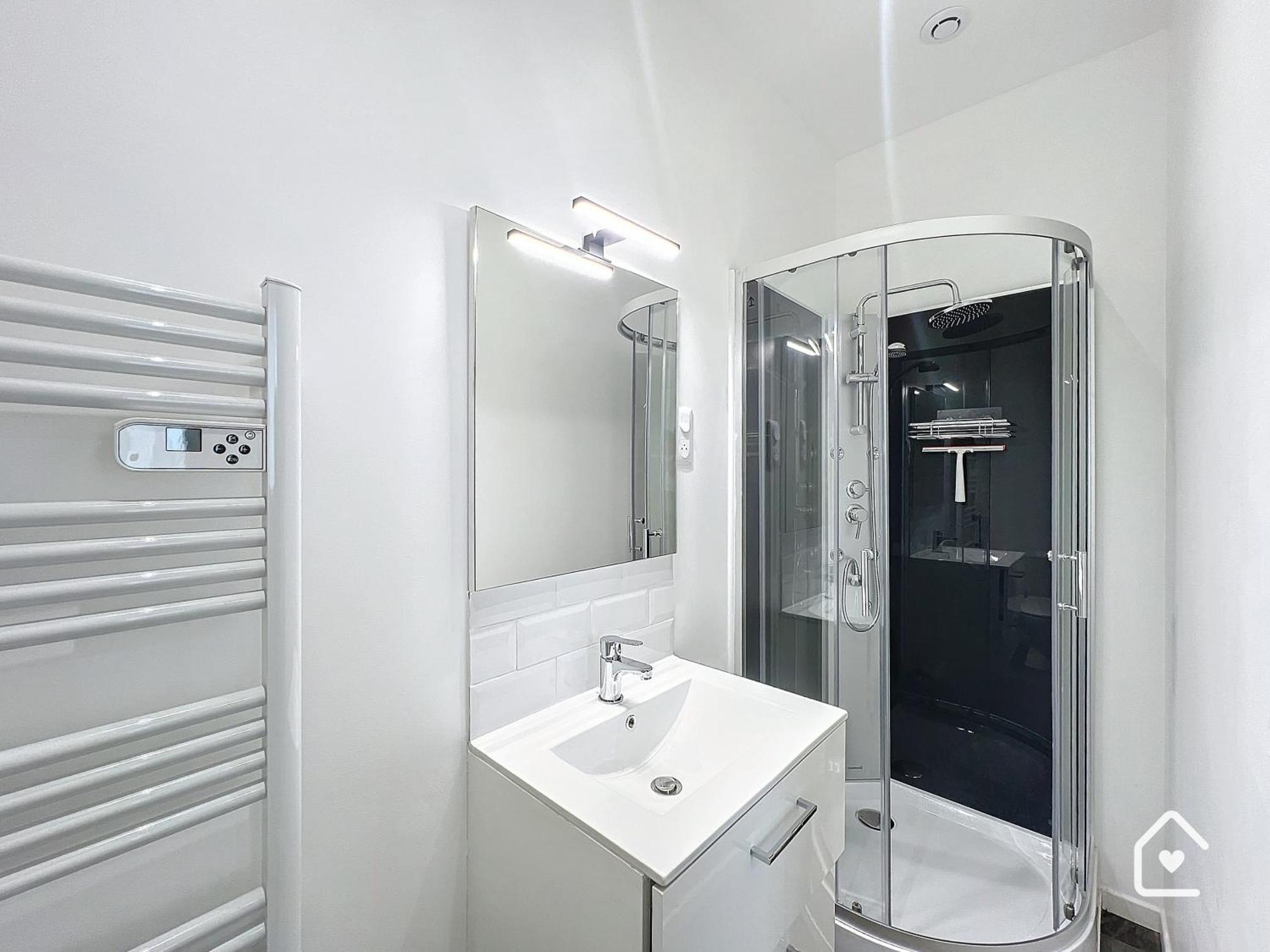 Studios - 1 Min Gare Chatellerault - Entree Autonome - Exterior foto