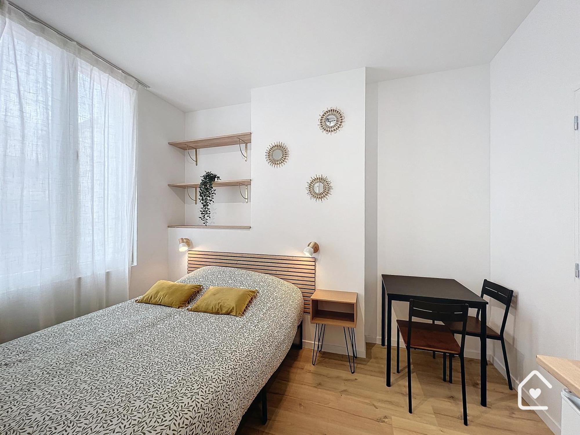 Studios - 1 Min Gare Chatellerault - Entree Autonome - Exterior foto